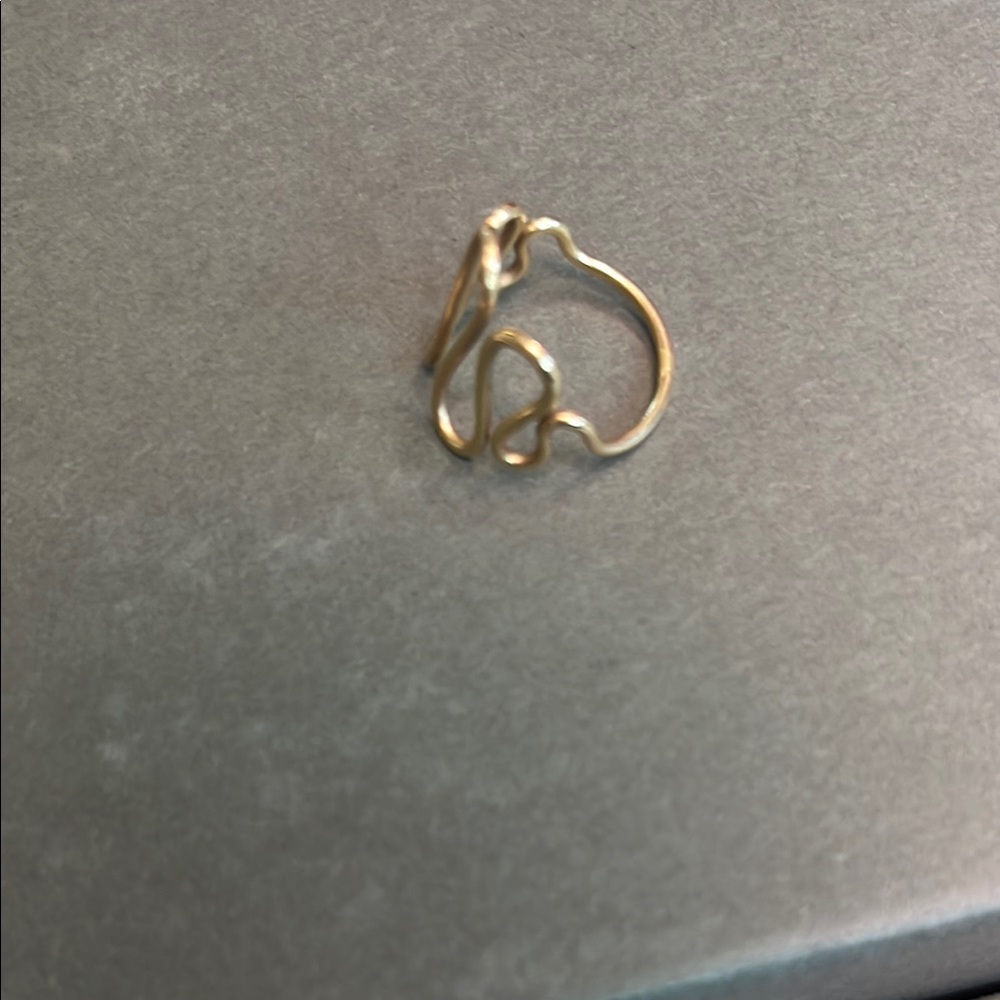 Elegant Gold Wave Form Ring - Picture 4 of 7